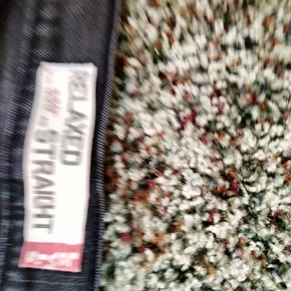Levis - Picture 2 of 2